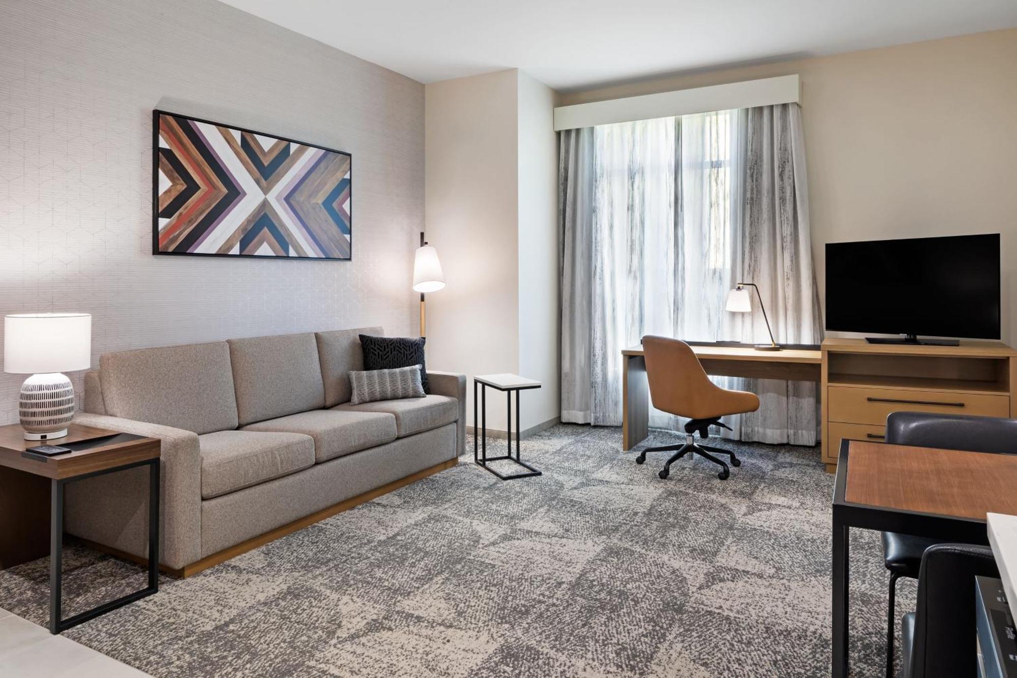 Hotel By Marriott Chatsworth