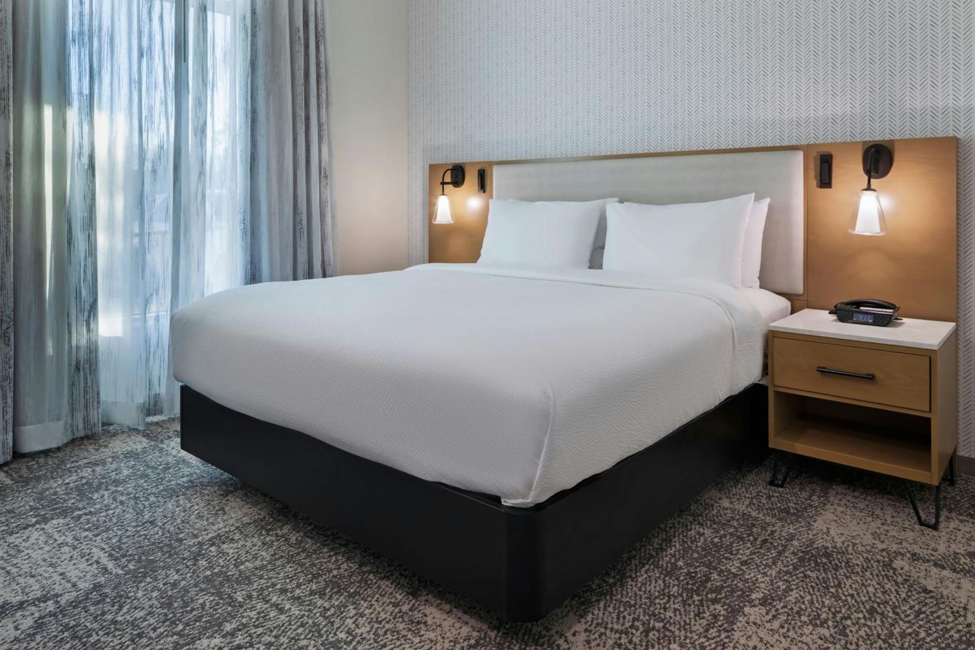 By Marriott Chatsworth * Los Ángeles